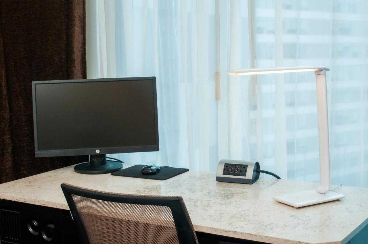 Belair Unique Mexico City Wtc, Trademark By Wyndham Extérieur photo A modern LED desk lamp